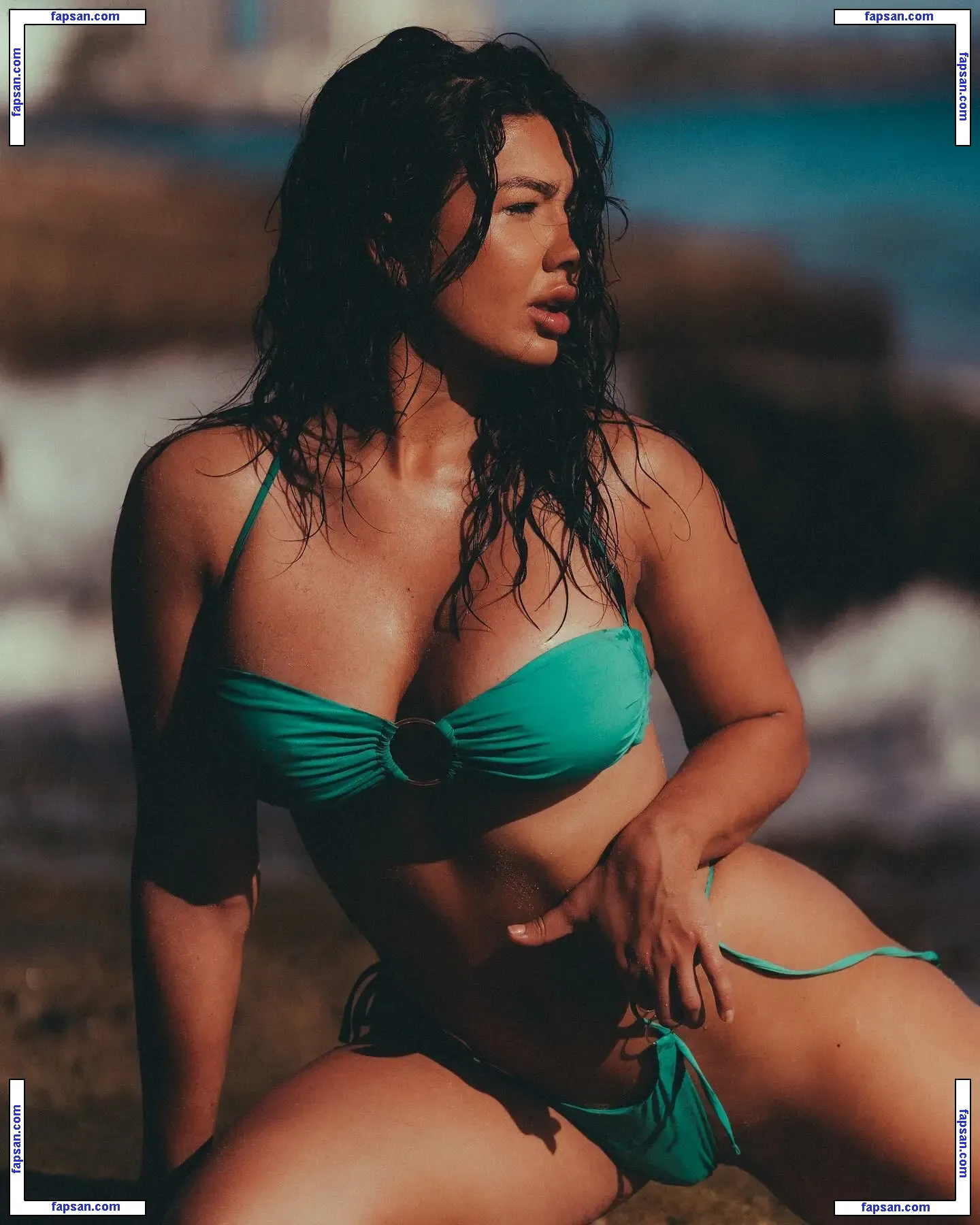 Melanie San Roman nude photo #0016 from OnlyFans