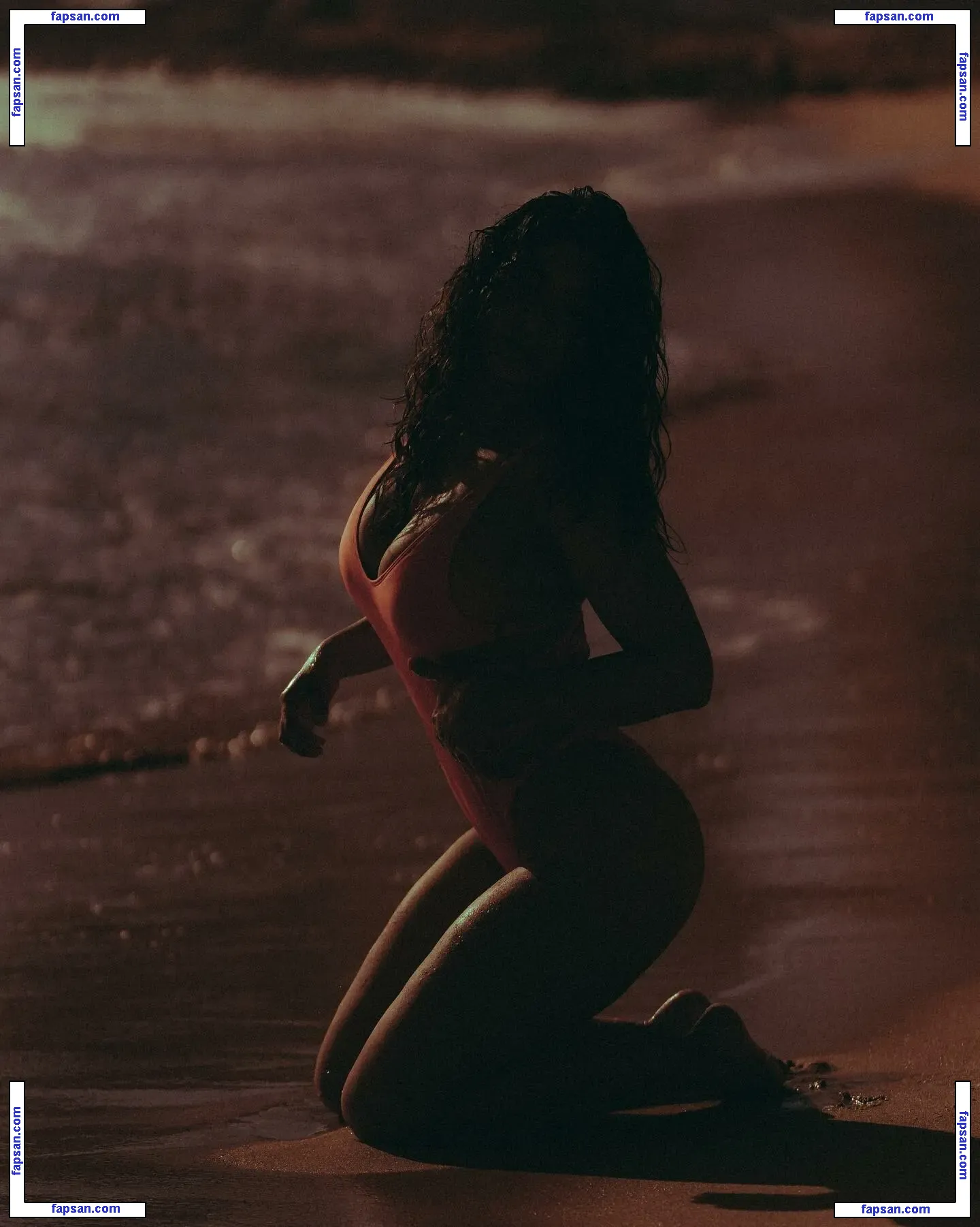 Melanie San Roman nude photo #0018 from OnlyFans