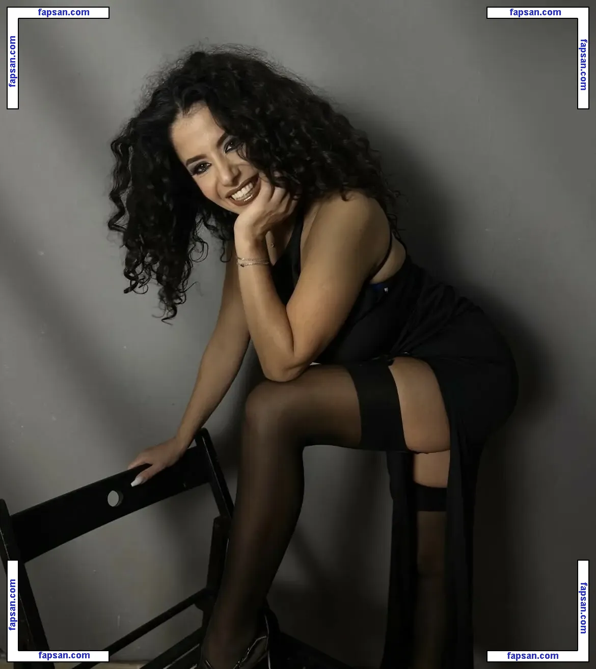 melblogs_ nude photo #0002 from OnlyFans