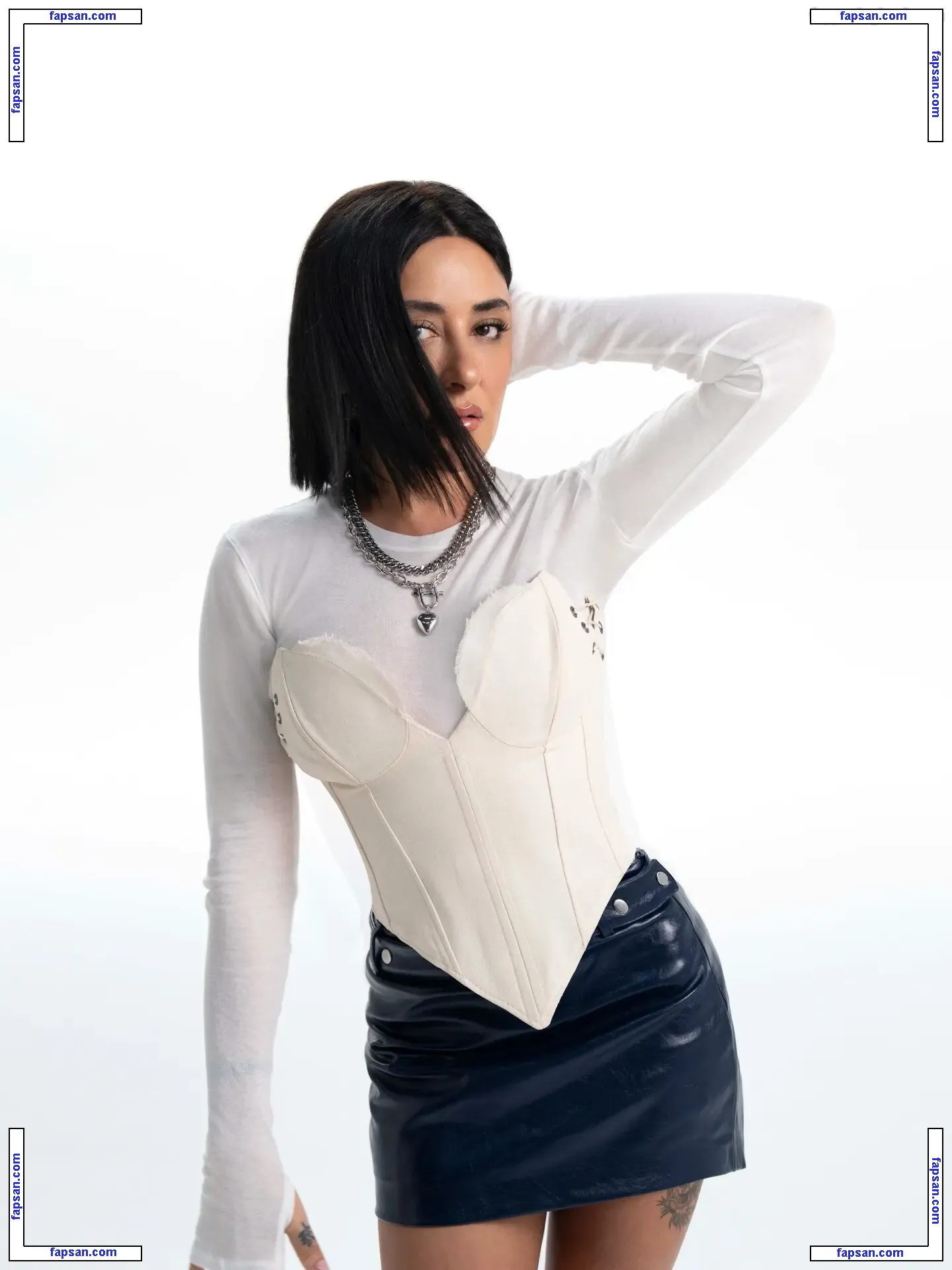 Melek Mosso nude photo #0016 from OnlyFans