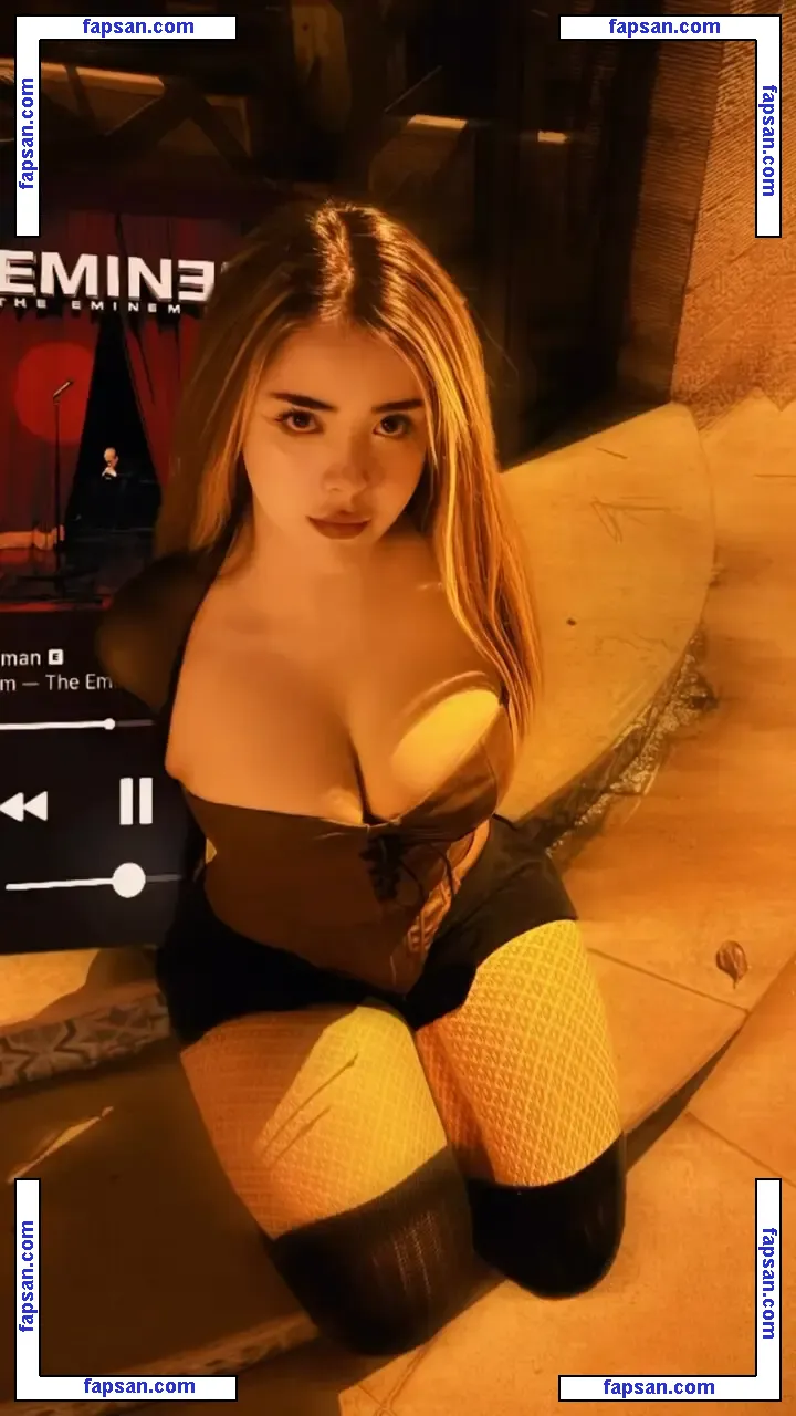 Melekwhoo голая фото #0032 с Онлифанс