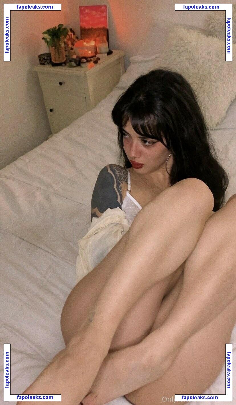 meli777 / dalyta / karinf079 nude photo #0046 from OnlyFans