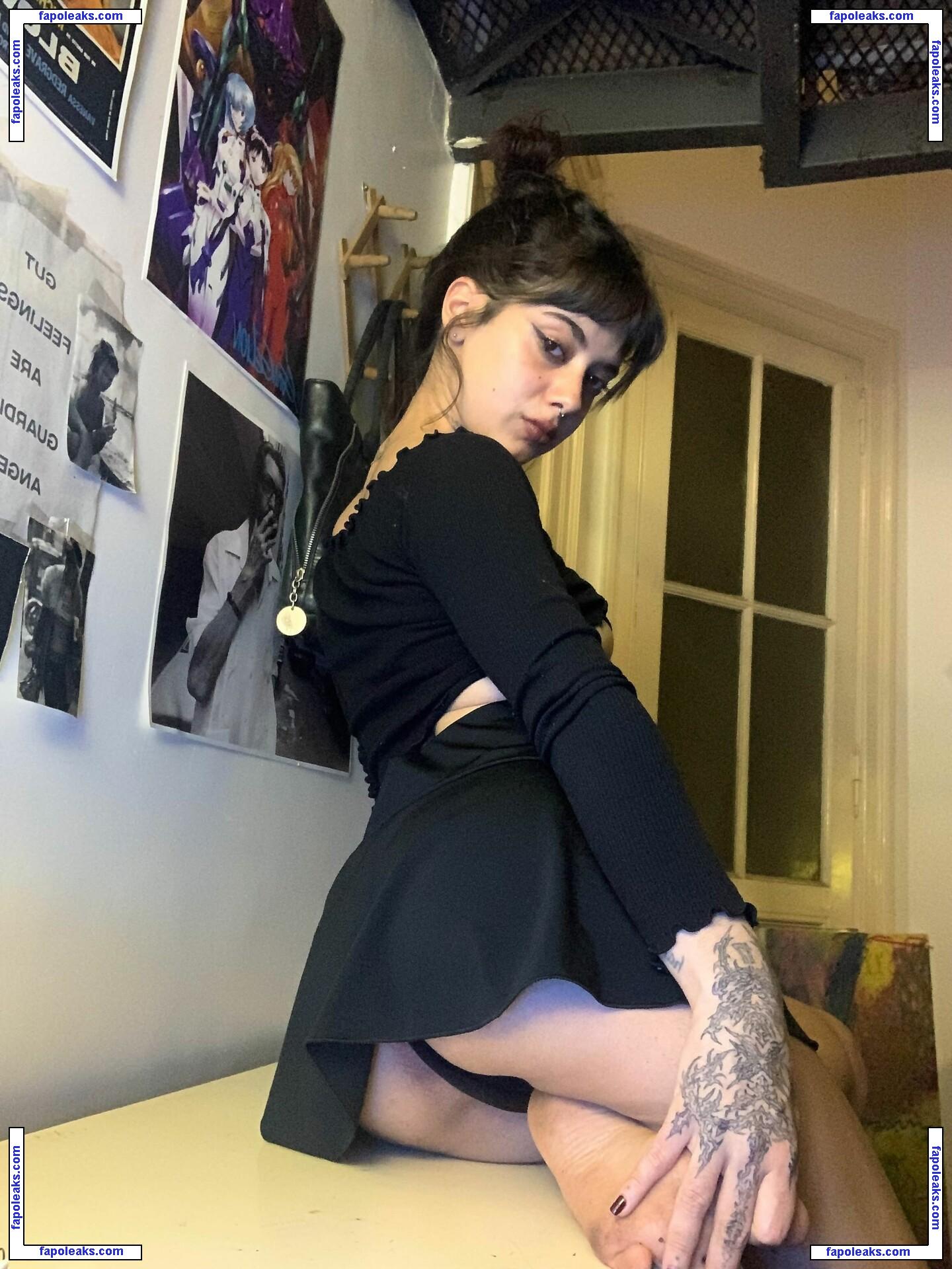 meli777 / dalyta / karinf079 nude photo #0051 from OnlyFans