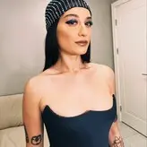 Melike Şahin nude #0015
