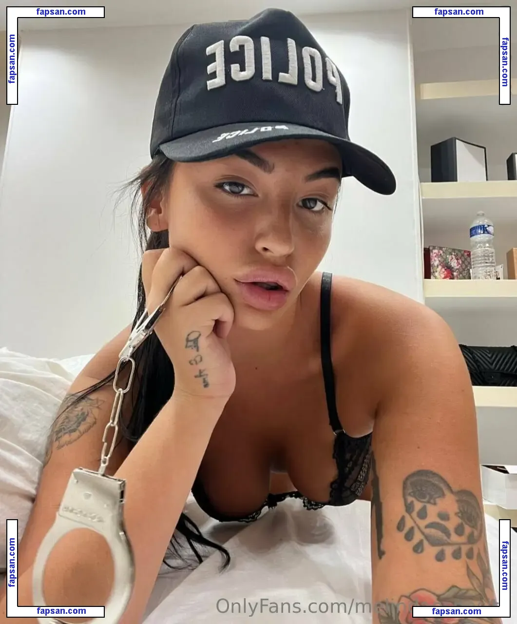 melindaesposito nude photo #0001 from OnlyFans
