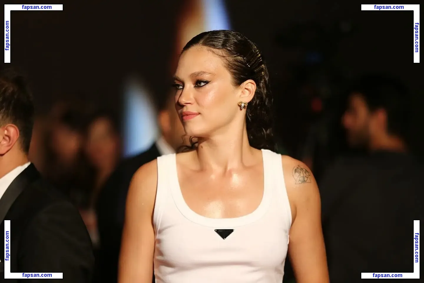 Melisa Senolsun nude photo #0020 from OnlyFans