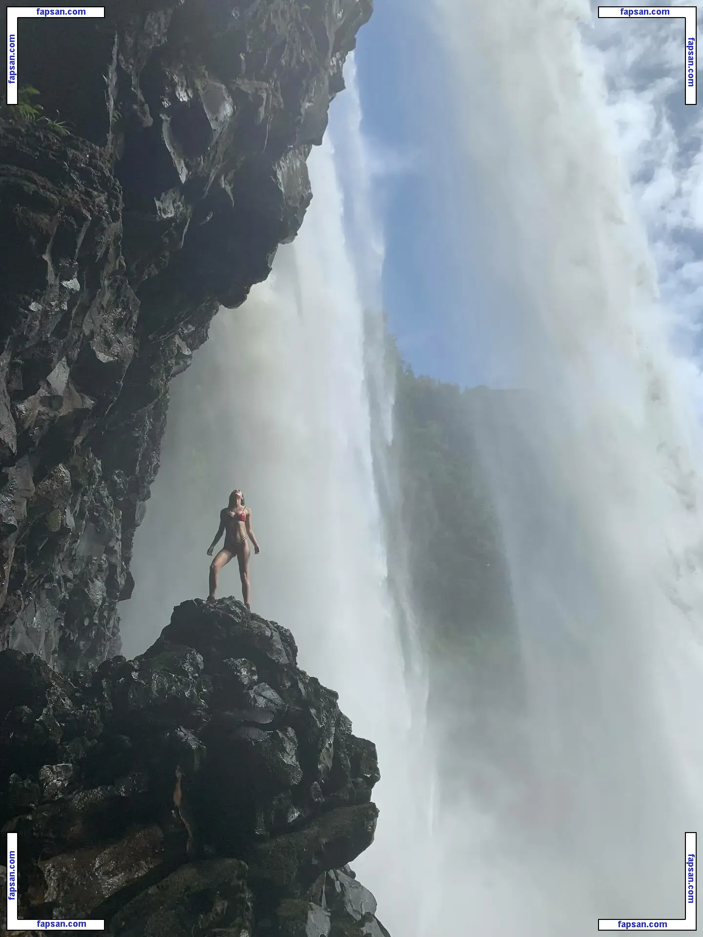 Melissa Barrera nude photo #0192 from OnlyFans