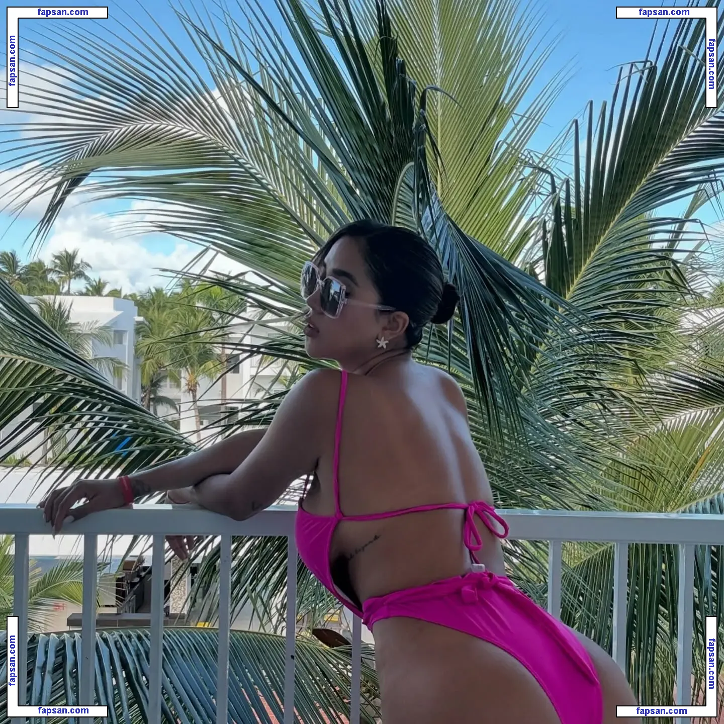 Melissa Paredes голая фото #0011 с Онлифанс