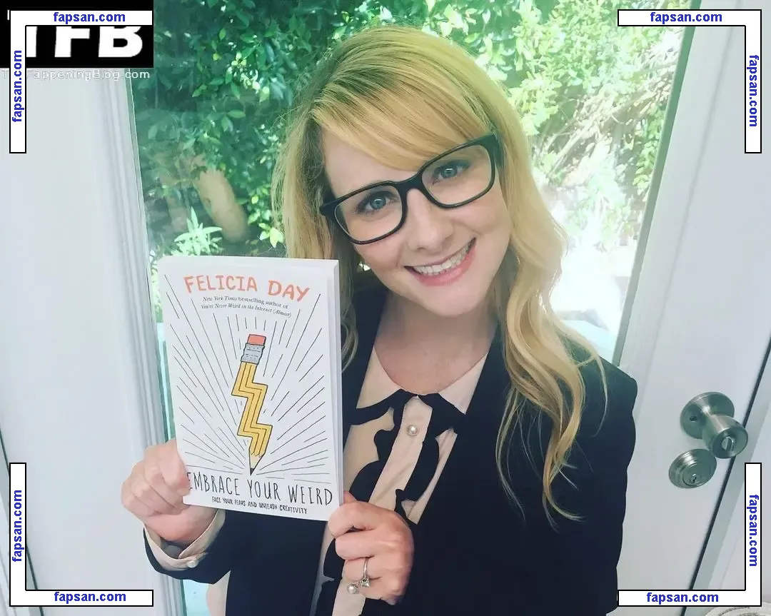 Melissa Rauch / melissarauch голая фото #0159 с Онлифанс