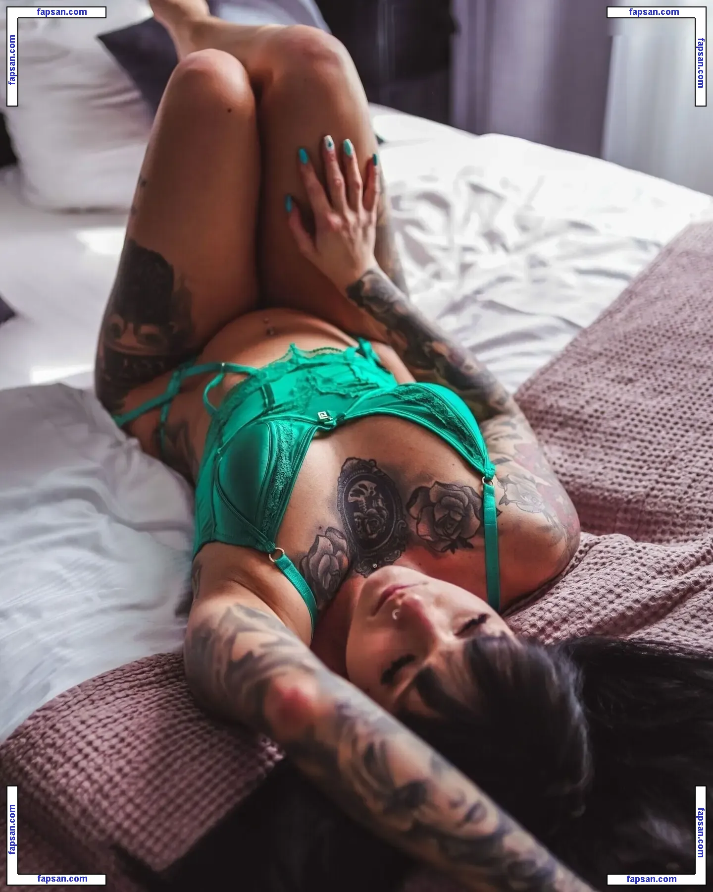 mellymell0103 nude photo #0002 from OnlyFans