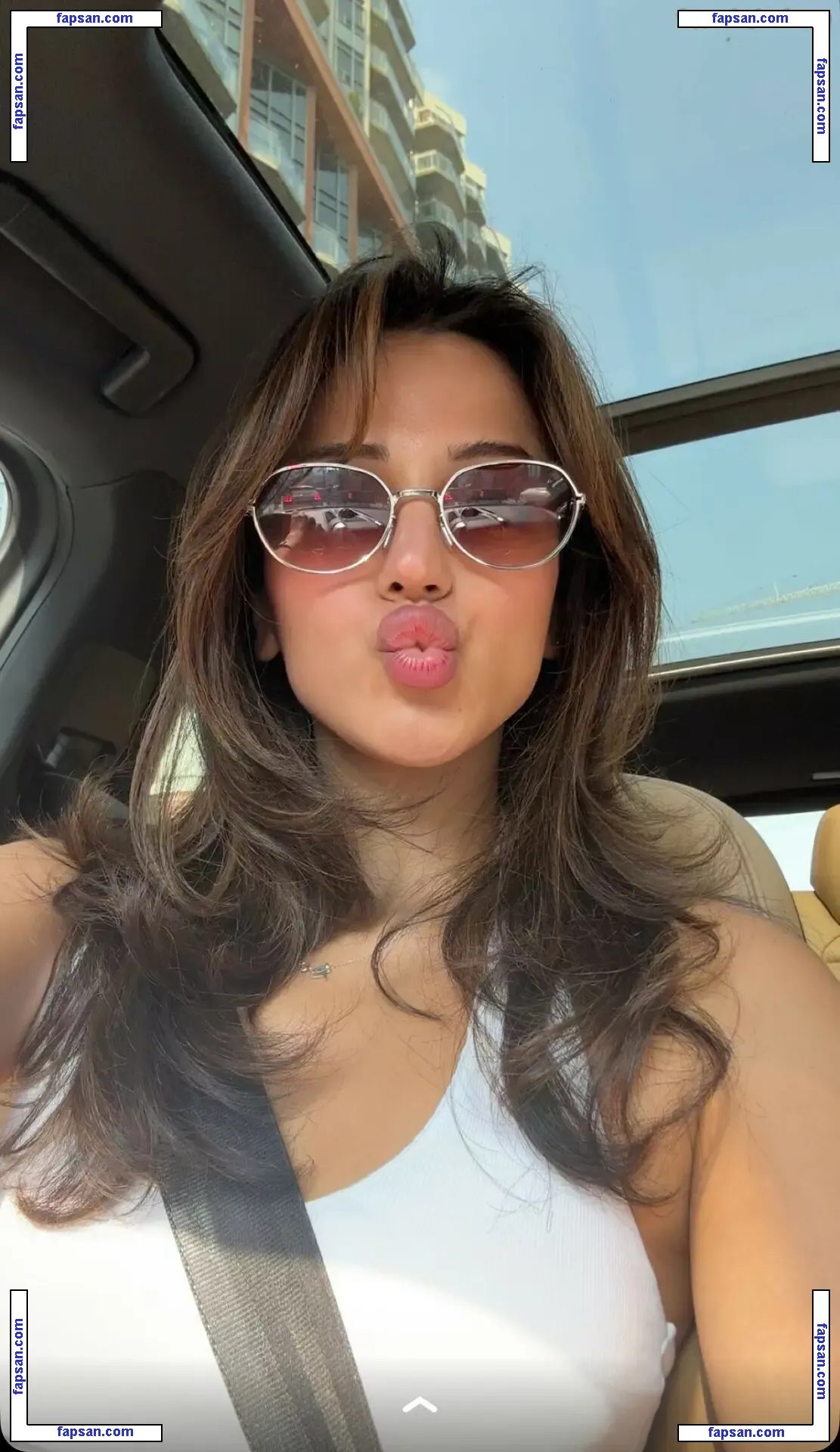 melodymelowo nude photo #0085 from OnlyFans