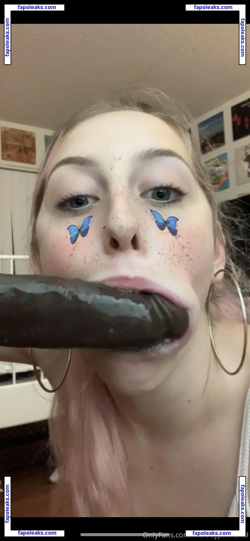 melodyparker69 / iloveconch nude photo #0008 from OnlyFans