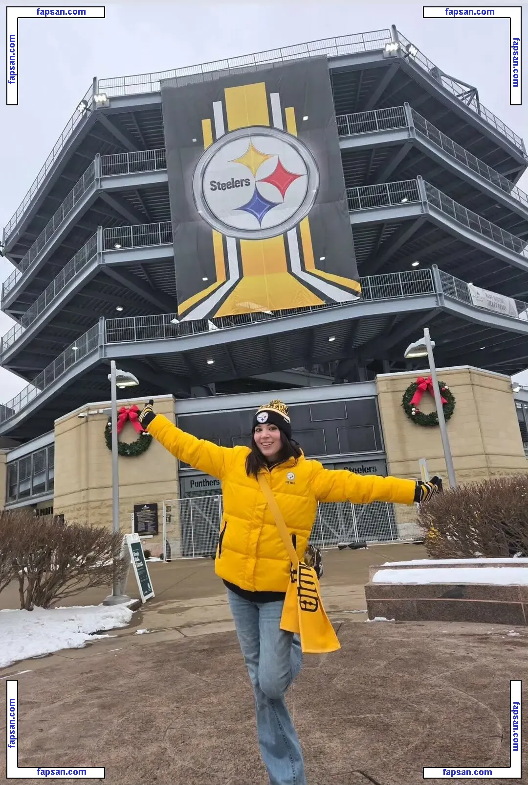 MelonieMac nude photo #0182 from OnlyFans