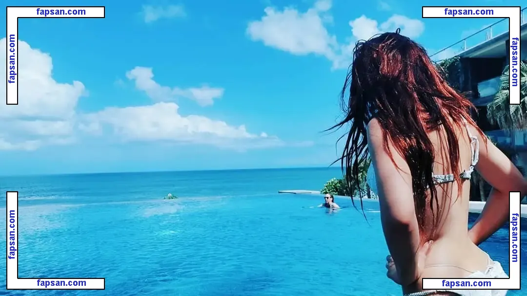 Melozgeee nude photo #0010 from OnlyFans