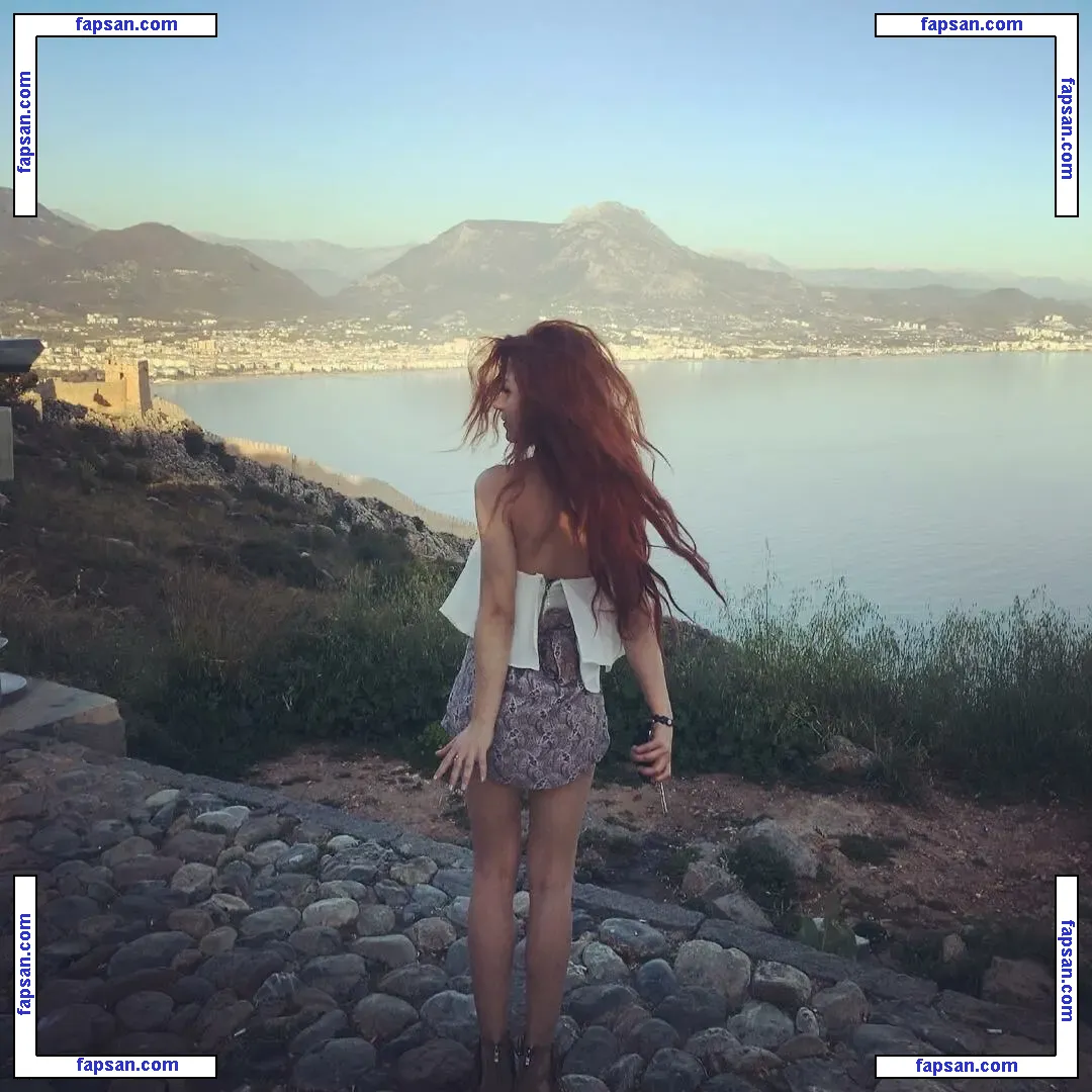 Melozgeee nude photo #0012 from OnlyFans