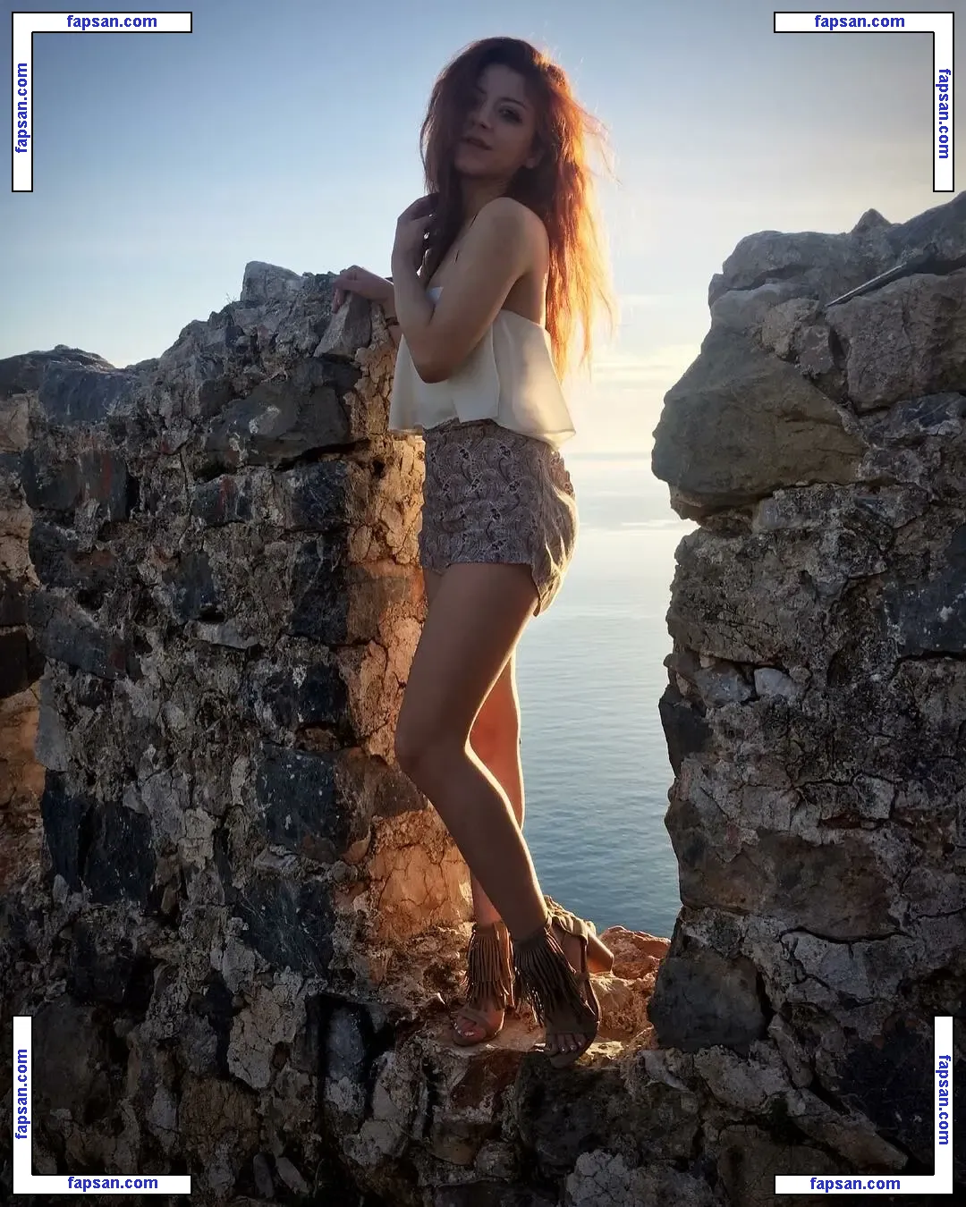 Melozgeee nude photo #0016 from OnlyFans