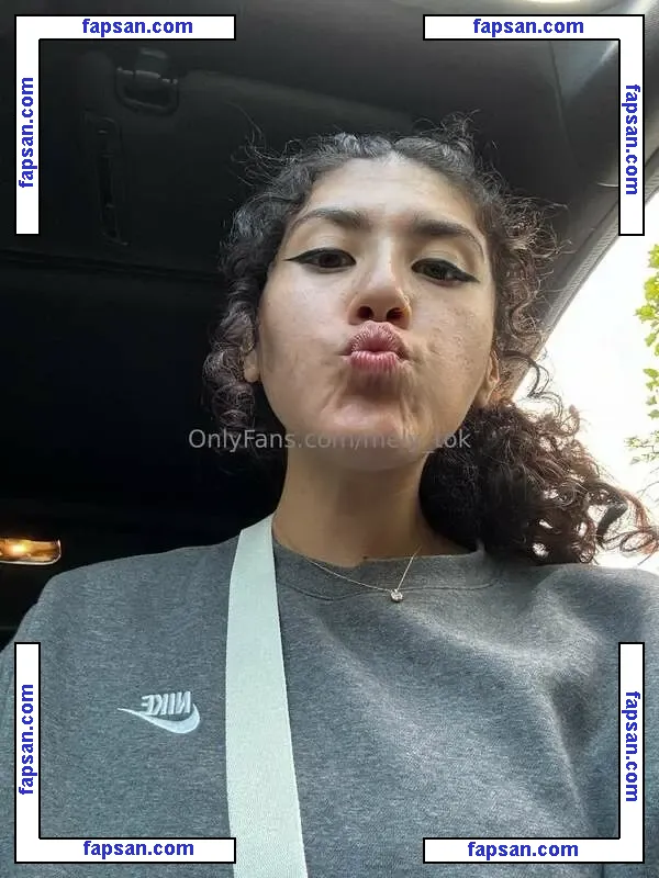 mely_tok nude photo #0005 from OnlyFans