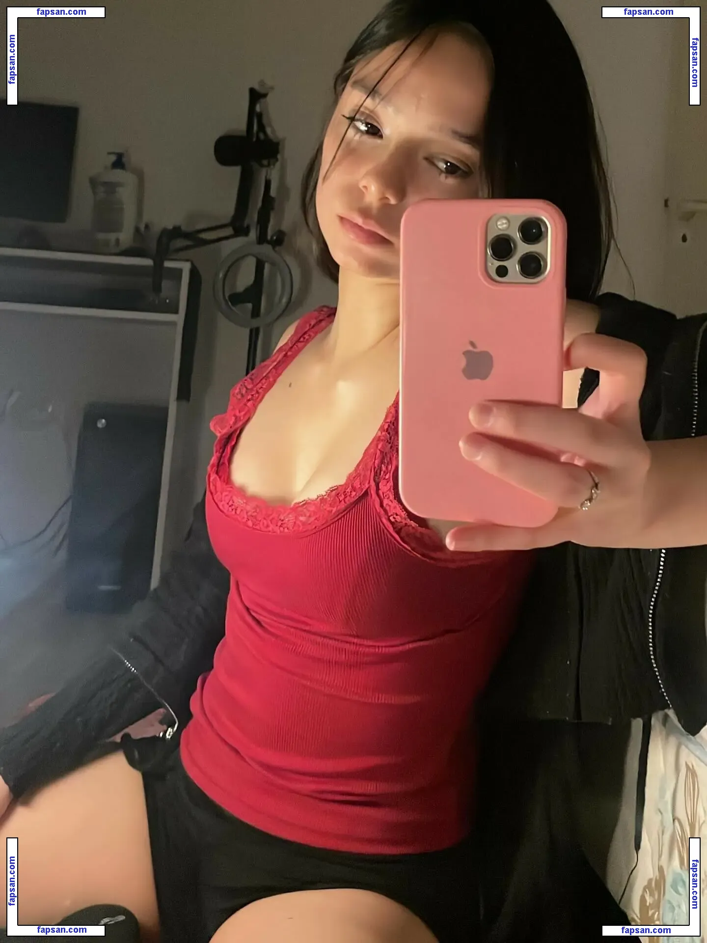 Melyfrancanoo nude photo #0016 from OnlyFans