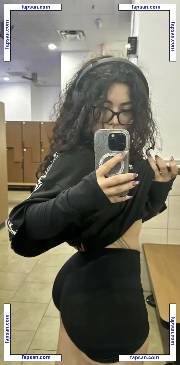 melyyrodzz голая фото #0006 с Онлифанс