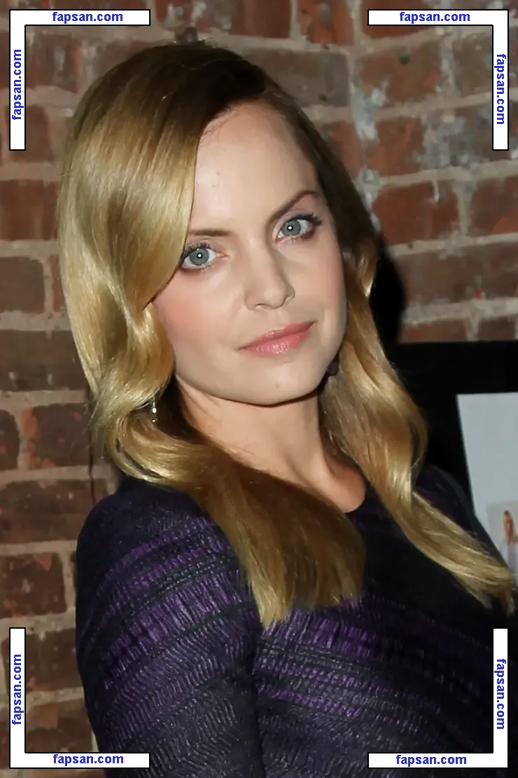 Mena Suvari nude photo #0289 from OnlyFans