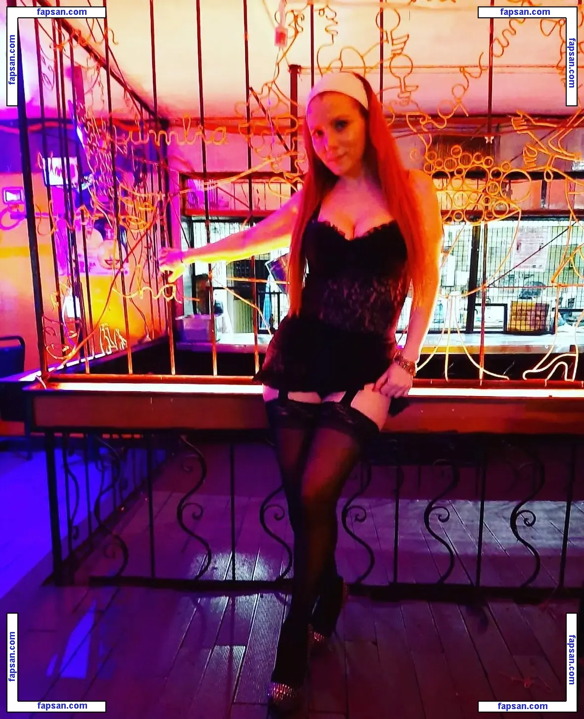 Mercedes Regina голая фото #0044 с Онлифанс