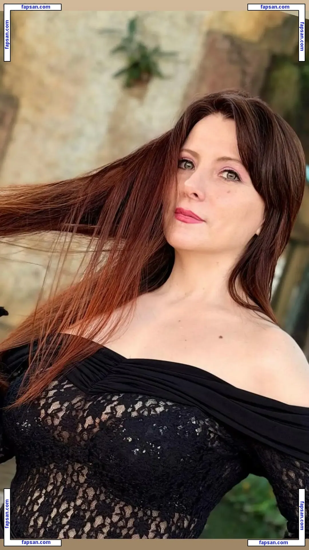 Mercedes Regina голая фото #0094 с Онлифанс