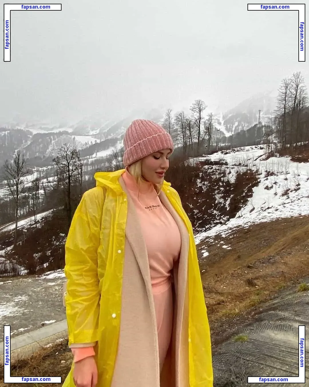 Merelin nude photo #0024 from OnlyFans