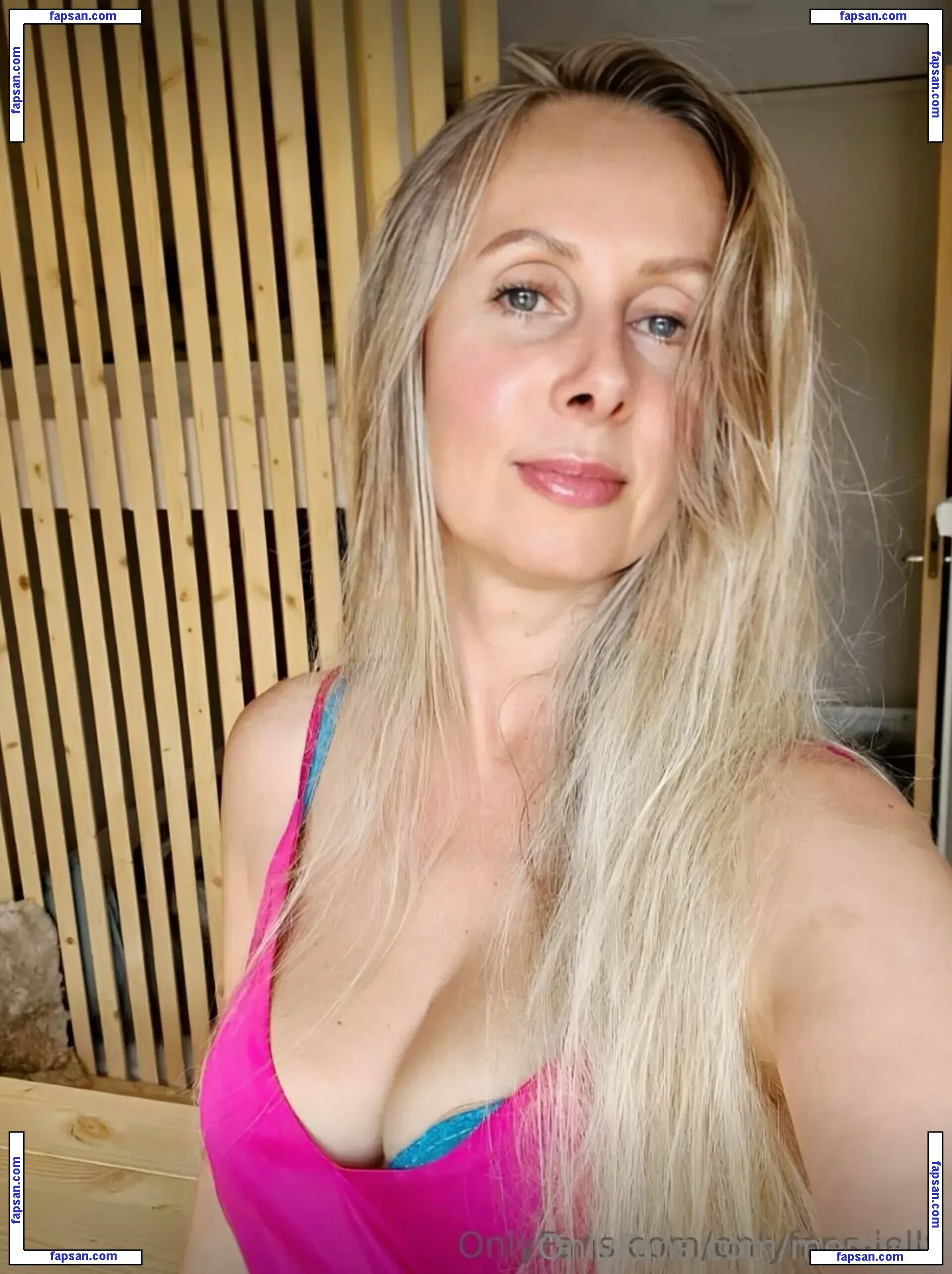 merloww nude photo #0008 from OnlyFans