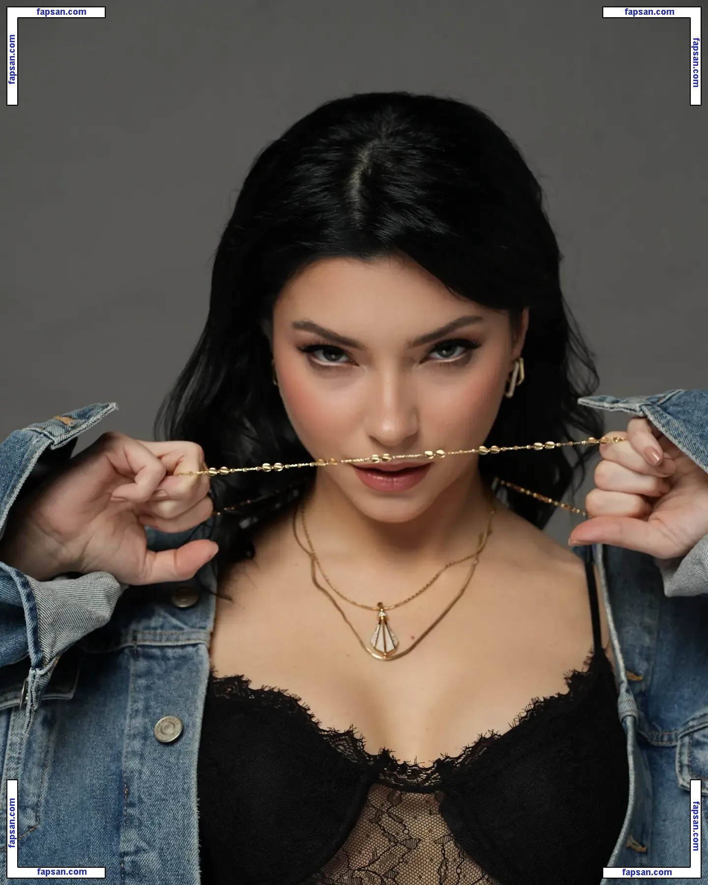 Merve Bolugur nude photo #0036 from OnlyFans