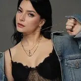 Merve Bolugur nude #0037