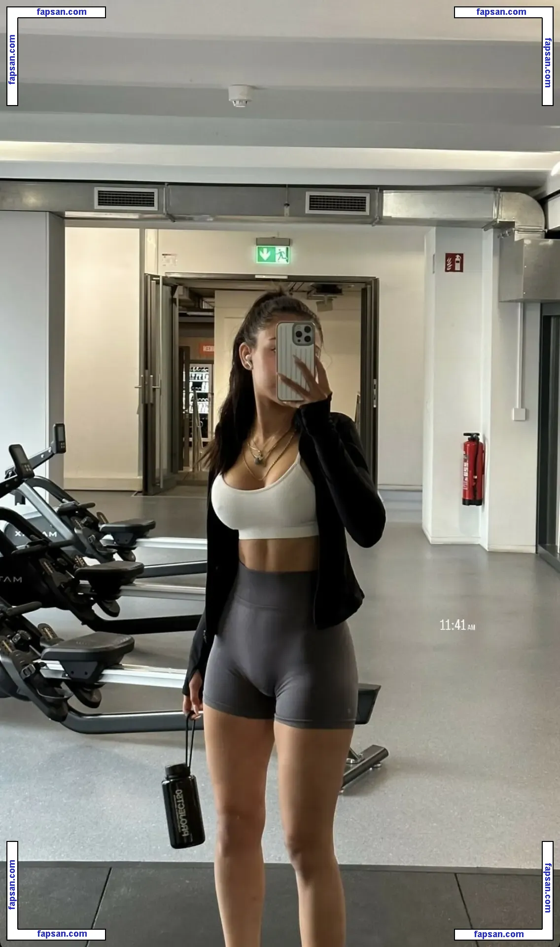 Merve Özkan nude photo #0064 from OnlyFans