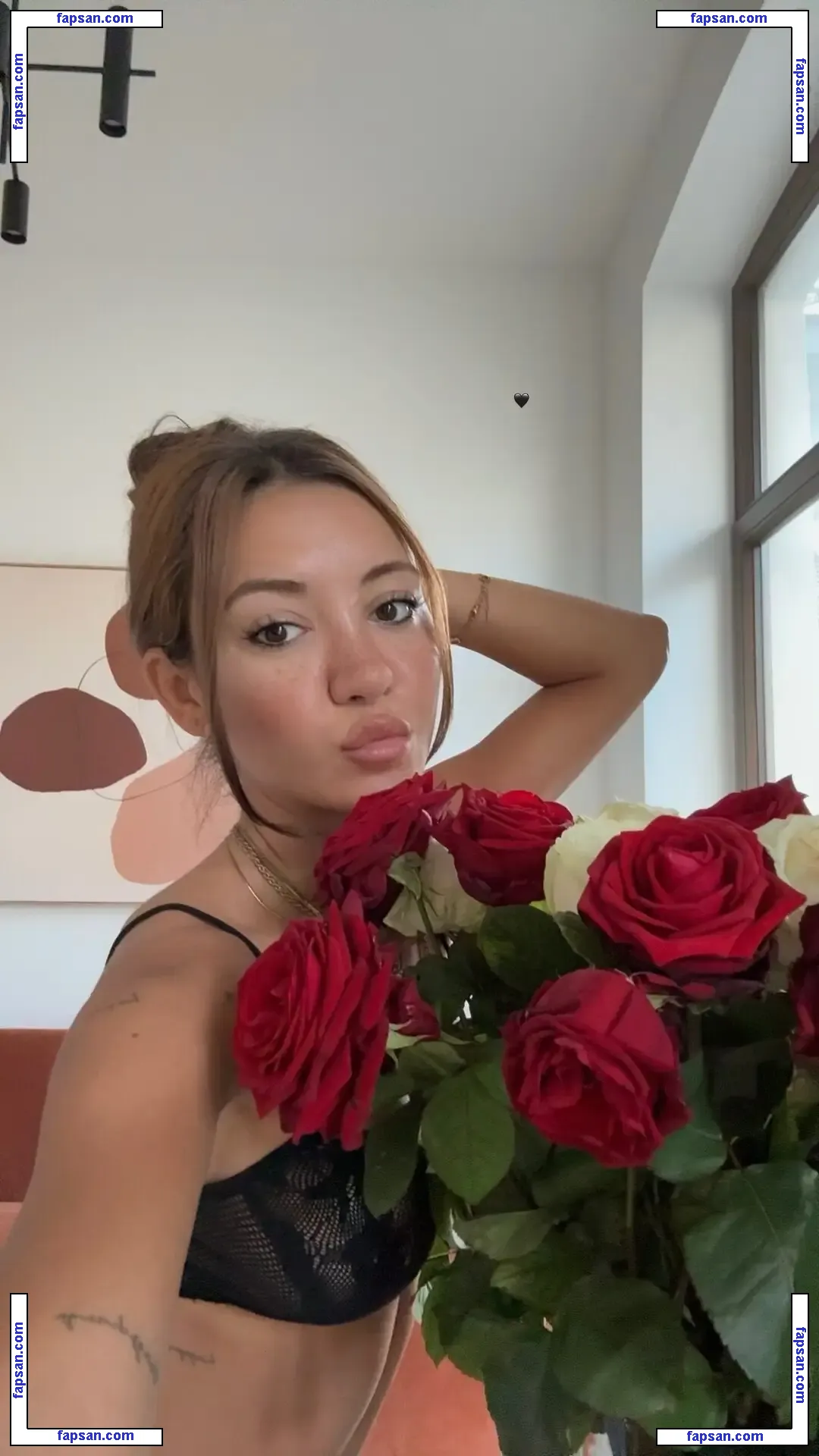 Merve Özkan голая фото #0107 с Онлифанс