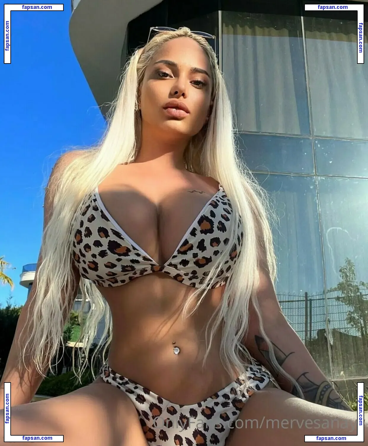 mervesanayy голая фото #0001 с Онлифанс