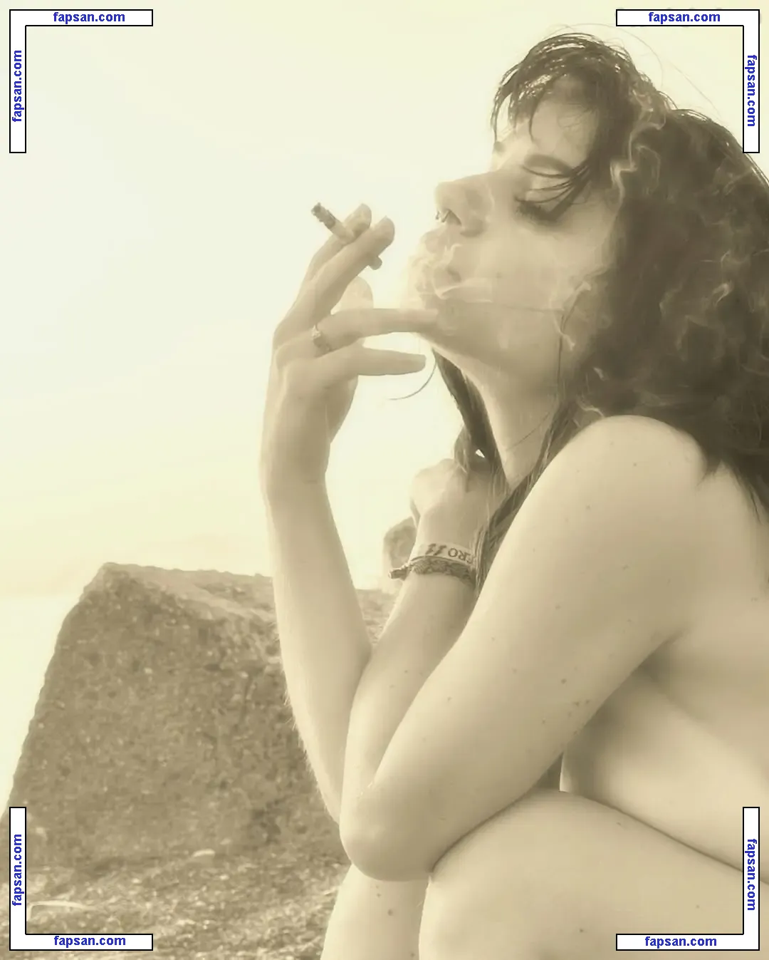 methallika nude photo #0010 from OnlyFans