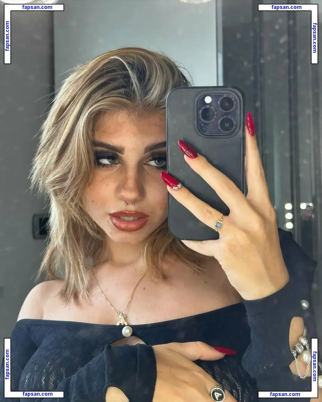 methallika nude photo #0034 from OnlyFans
