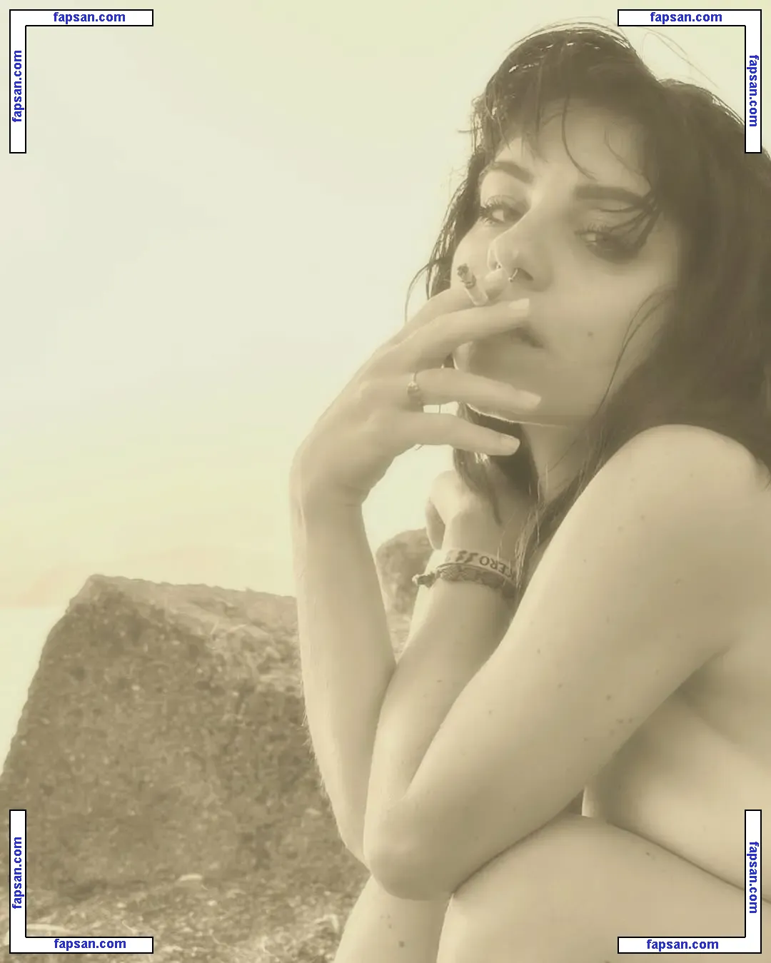 methallika nude photo #0035 from OnlyFans