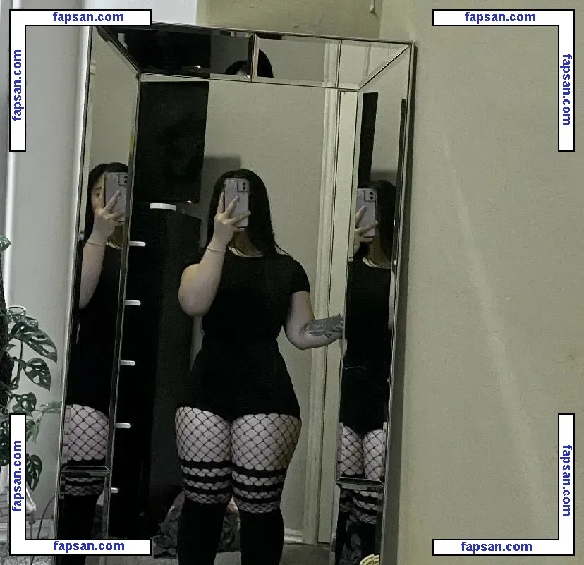Mewlilay nude photo #0025 from OnlyFans
