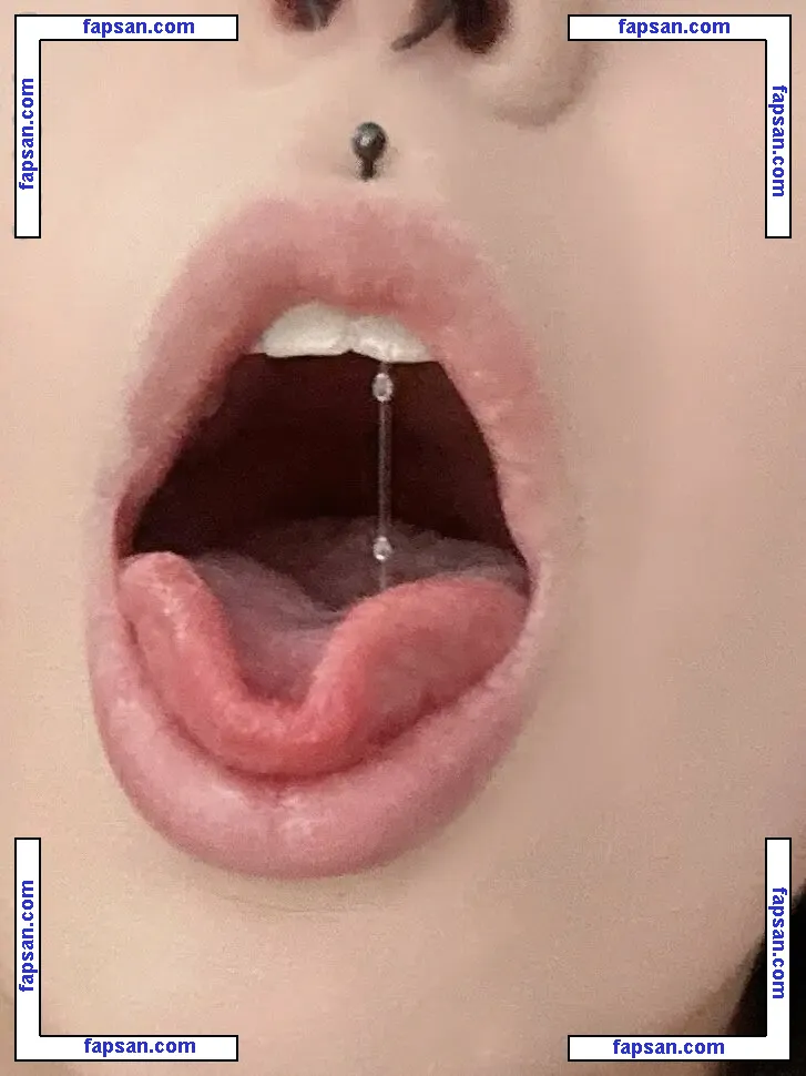 Mewsect nude photo #0021 from OnlyFans