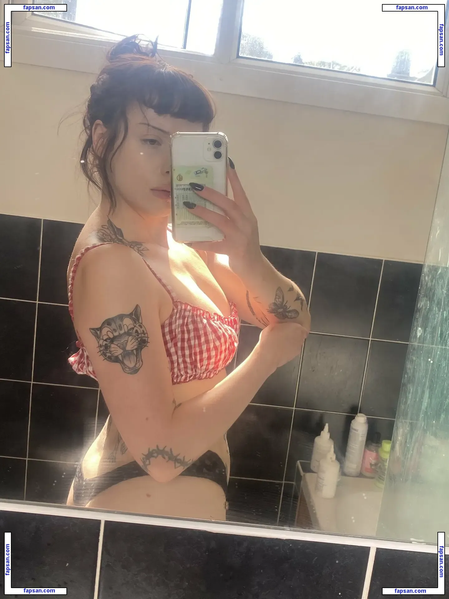 mformorphine nude photo #0009 from OnlyFans