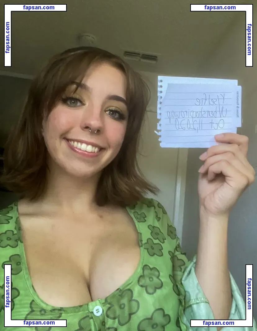 Mia_applez nude photo #0014 from OnlyFans