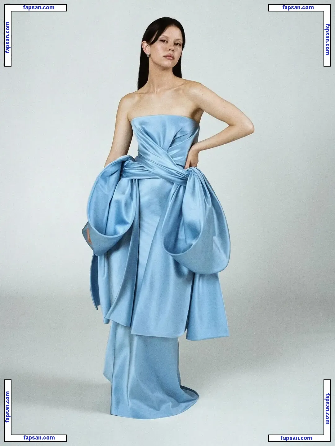 Mia Goth nude photo #0501 from OnlyFans