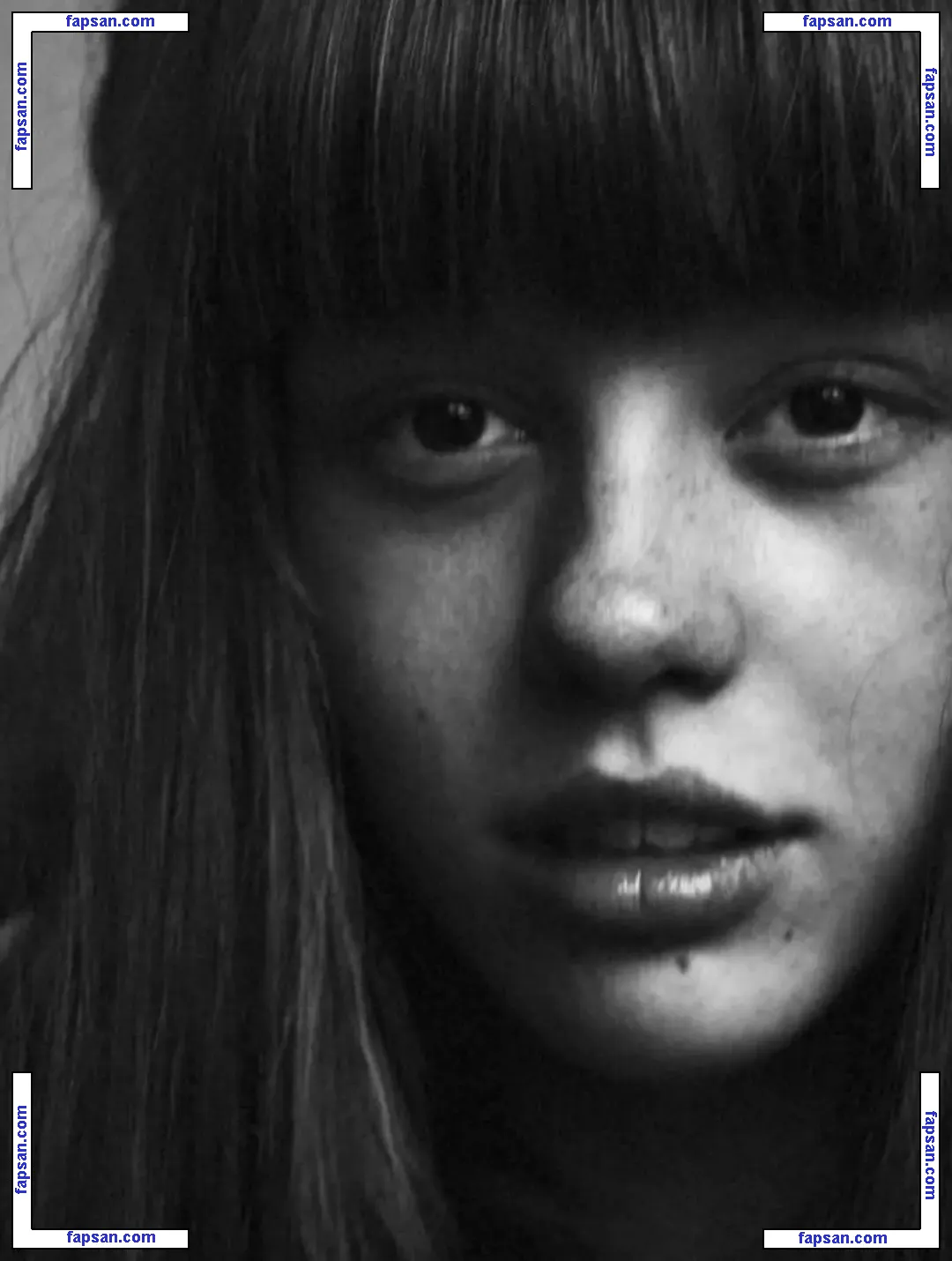 Mia Goth nude photo #0520 from OnlyFans