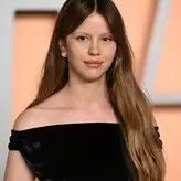 Mia Goth голая #0405