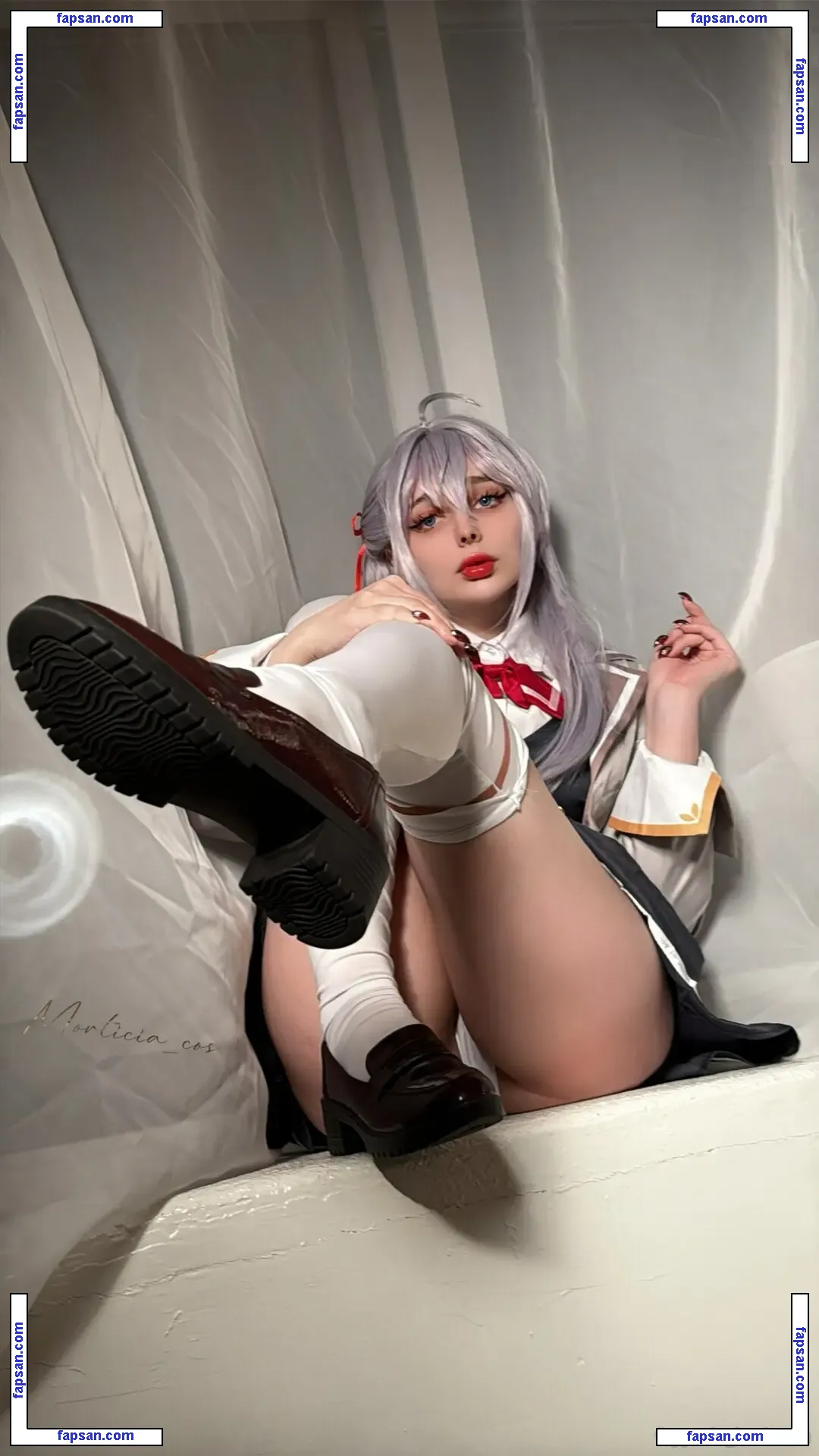 mia_green_tea голая фото #0224 с Онлифанс