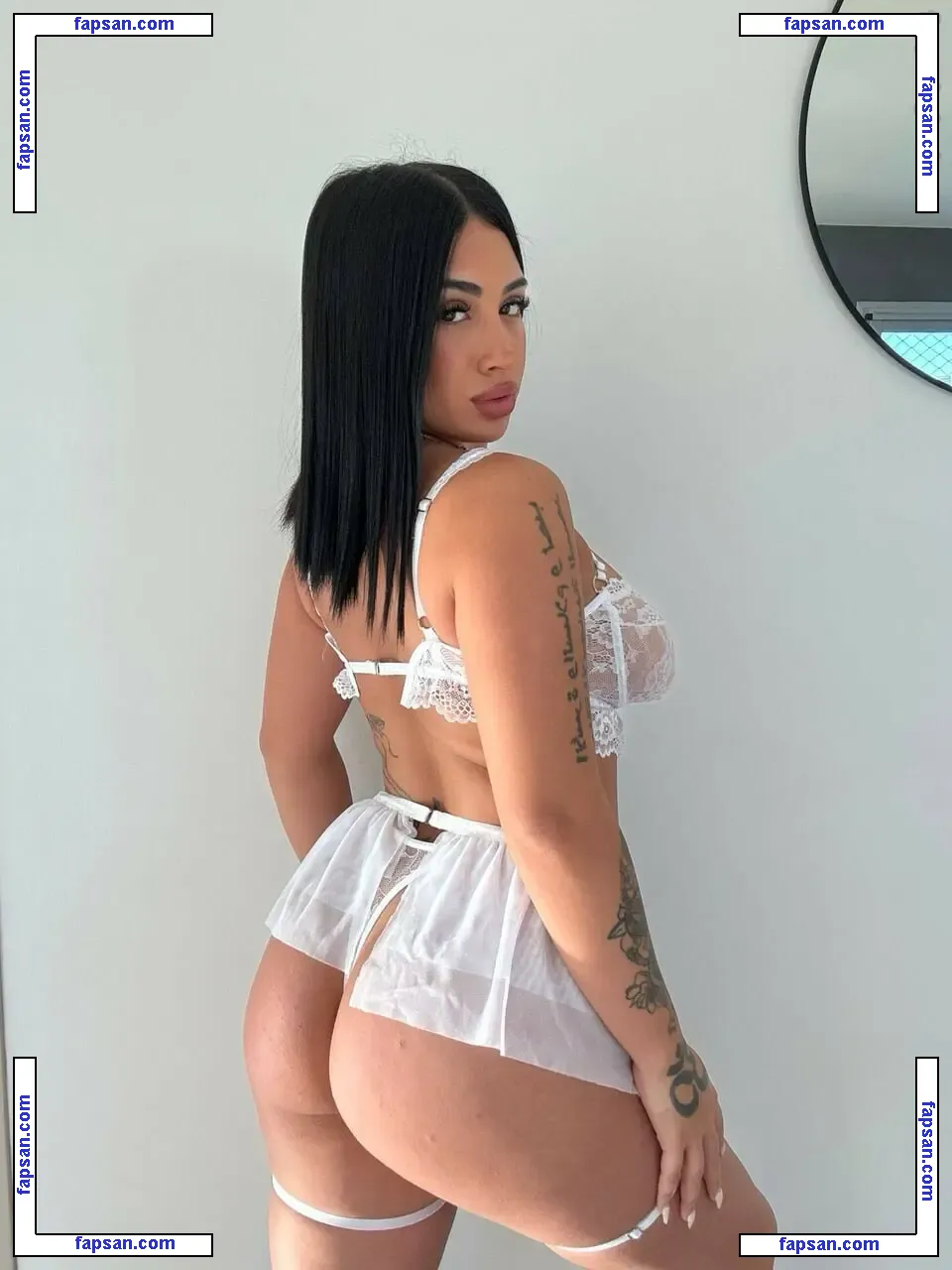 Mia Keller голая фото #0028 с Онлифанс