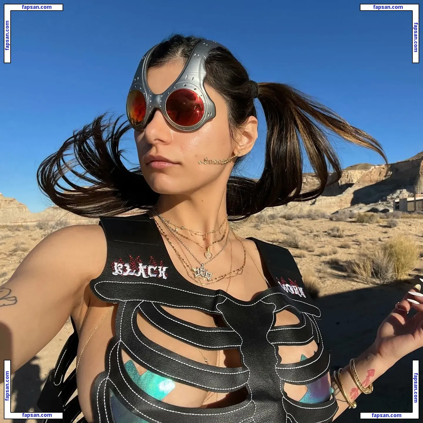 Mia Khalifa nude photo #0023 from OnlyFans