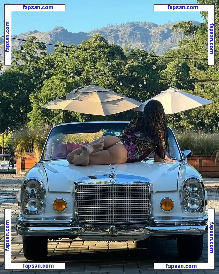 Mia Khalifa nude photo #0792 from OnlyFans