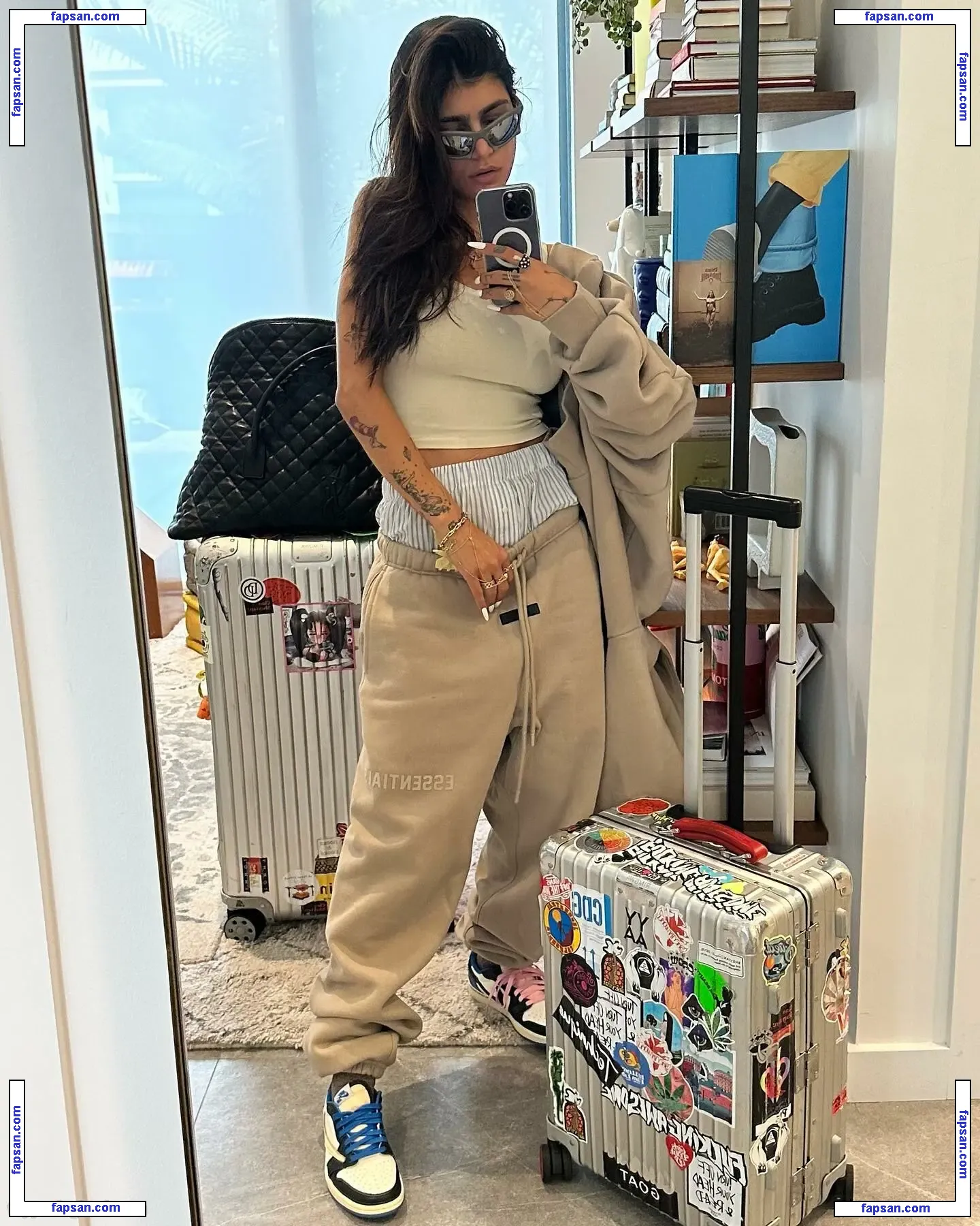 Mia Khalifa nude photo #0915 from OnlyFans