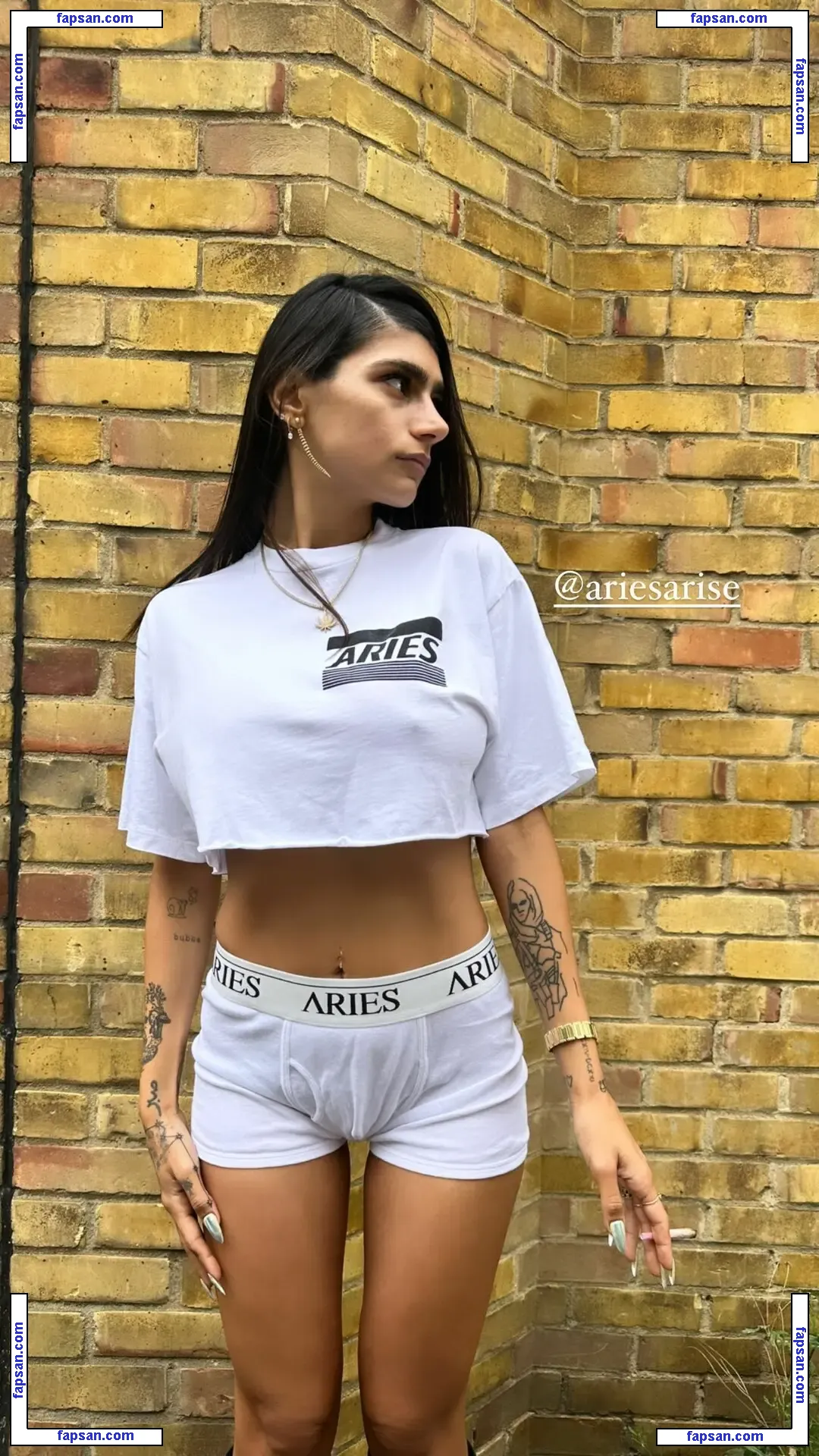 Mia Khalifa nude photo #0965 from OnlyFans