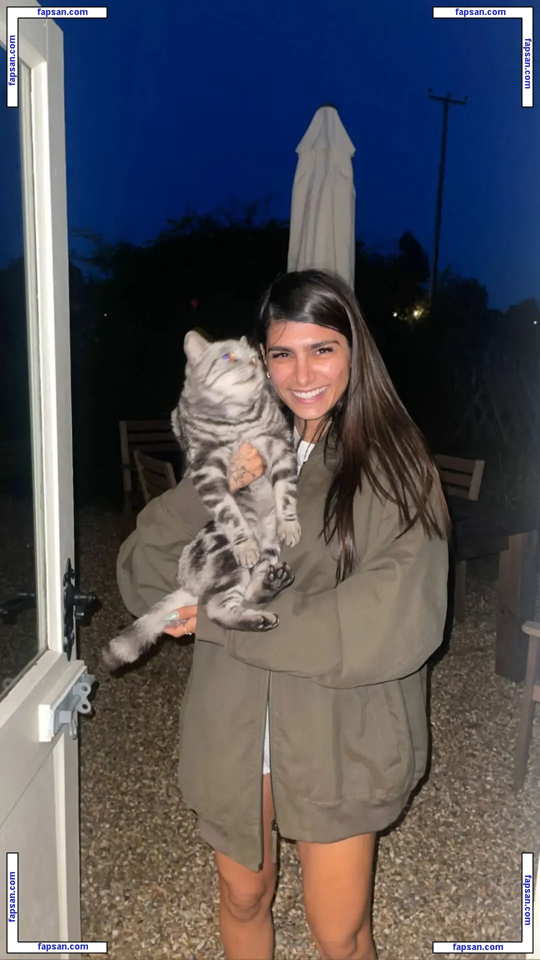 Mia Khalifa nude photo #0974 from OnlyFans